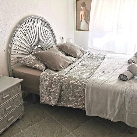 Apartamento Maria Los Locos トレビエハ エクステリア 写真